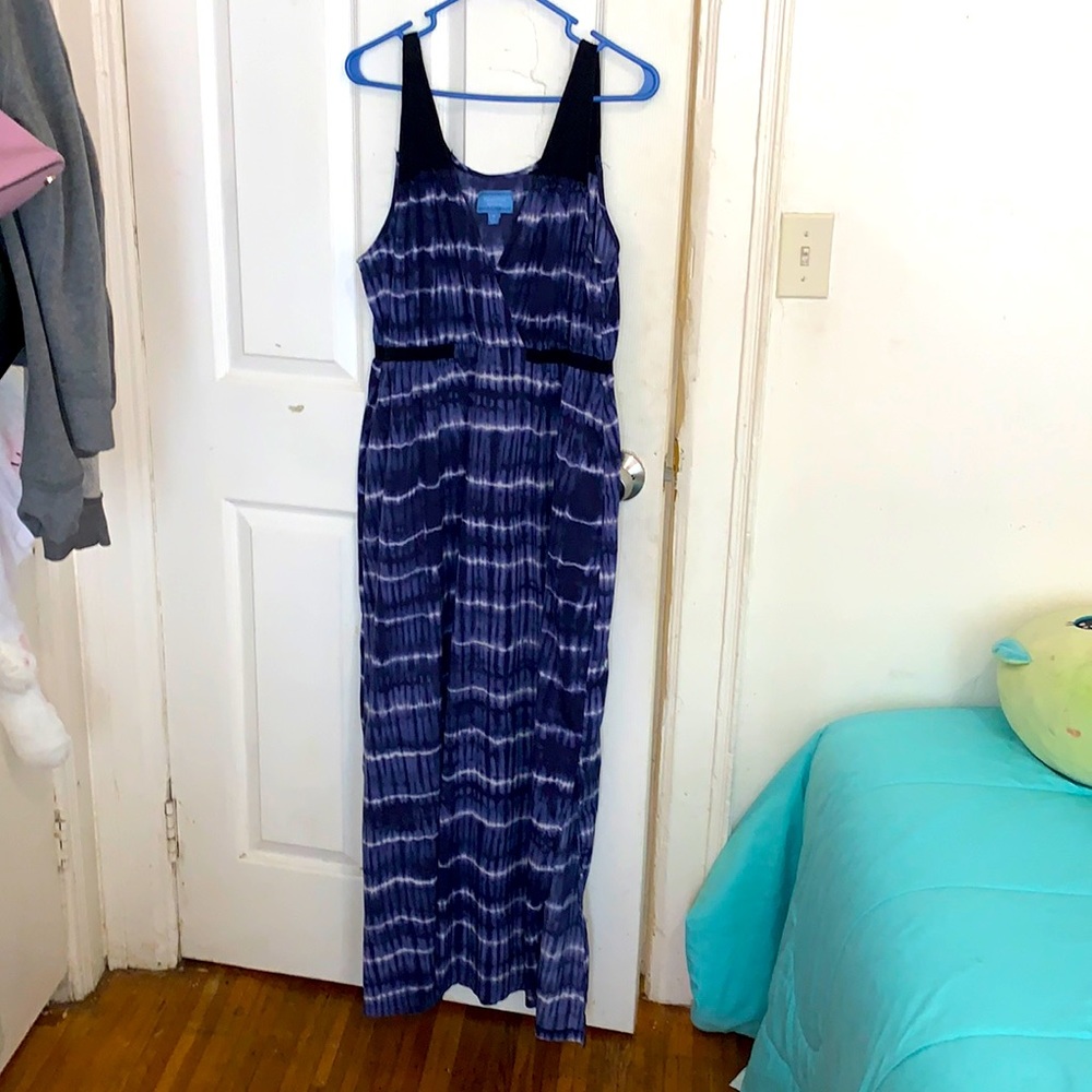 Simply Vera Vera wang size XL long gorgeous dress